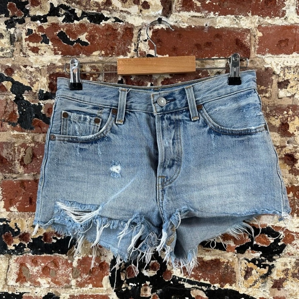 Levi's 501 Cut Off Denim Blue Jean Shorts Womens 24 Distressed - 28x2"